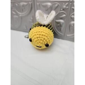 Bumble Bee keychain - handmade crochet